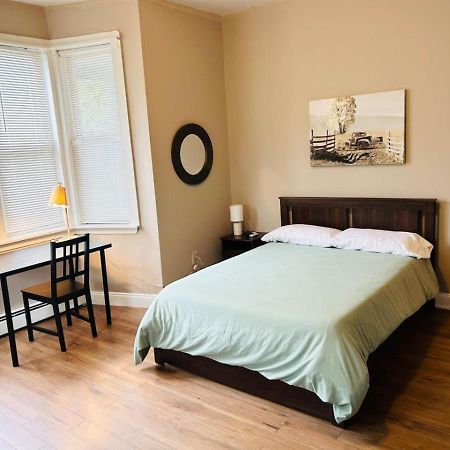 Nice Big Room Near Whole Foods, Brown University With Shared Bathroom And Kitchen Providence Ngoại thất bức ảnh